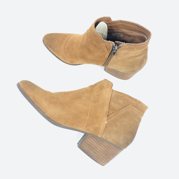 Crown Vintage CVLAURIA Leather Suede Ankle Bootie